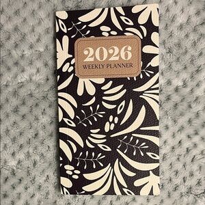 2026 Weekly Planner - Black and Cream Botanical Cover